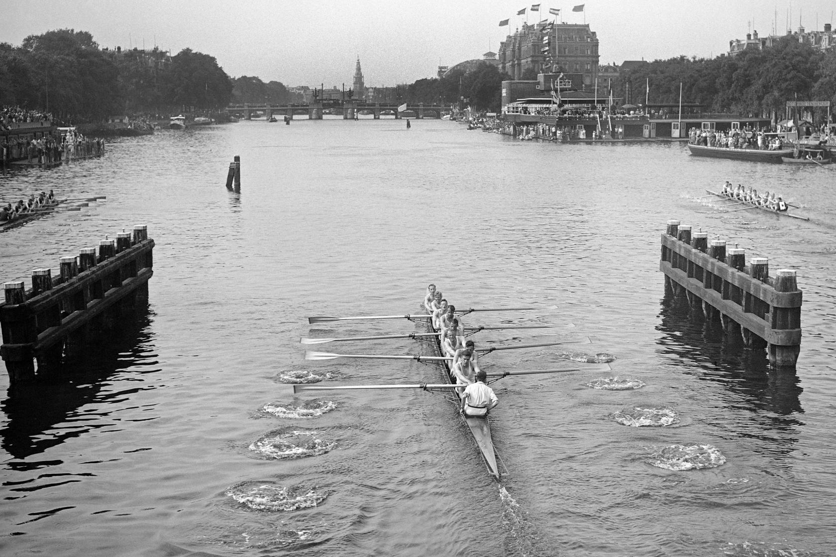 fotowinkel roeiwedstrijd Amstel