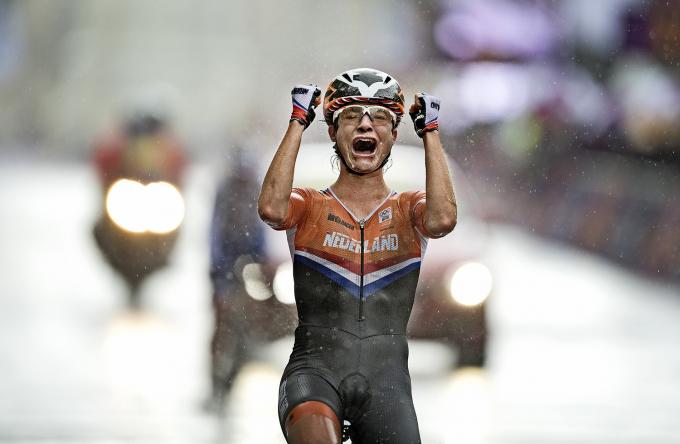 Wielrenster Marianne Vos wint goud tijdens Olympische Spelen in Londen. ANP / Olaf Kraak