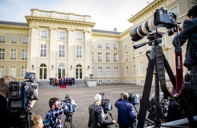 Rutte III op het bordes. In de tweede week van januari zal het nieuwe kabinet, Rutte IV, beëdigd worden. ANP / Bart Maat