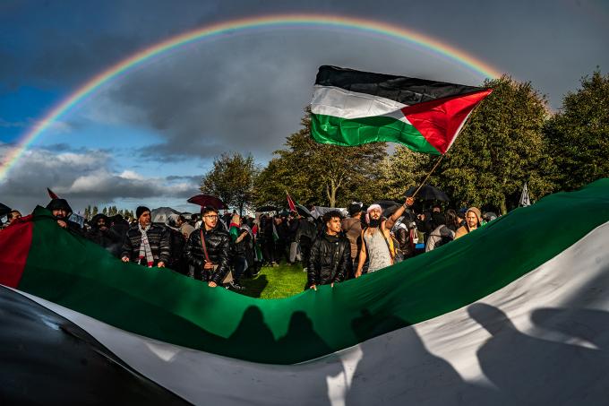 Genomineerd: 15 oktober 2023 - Pro-Palestijnse mars in Amsterdam als reactie op gebeurtenissen in Israël en Gaza. Foto: Joris van Gennip