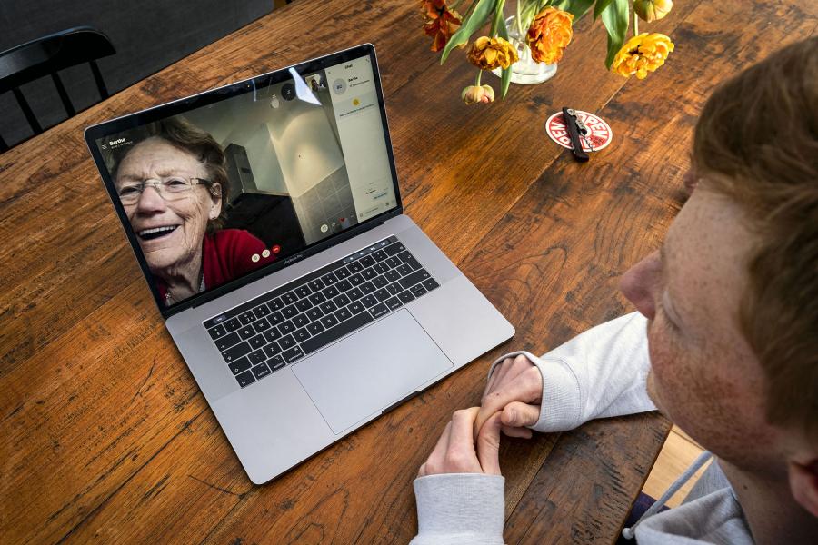 videobellen oma en opa
